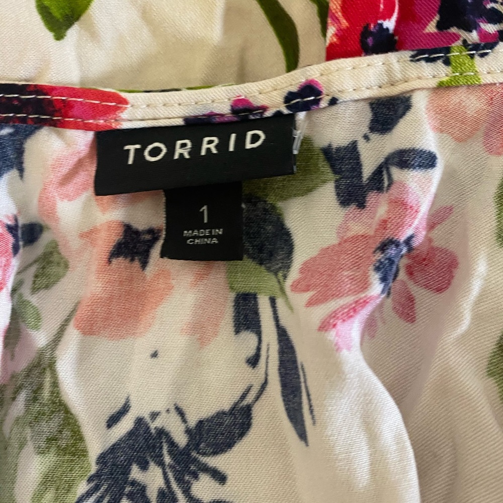 Torrid Floral Tank Top with Adjustable Straps - Picture 6 of 6